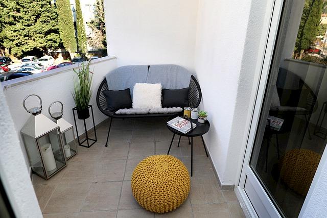 4-spracovany-nabytek-a-balkon